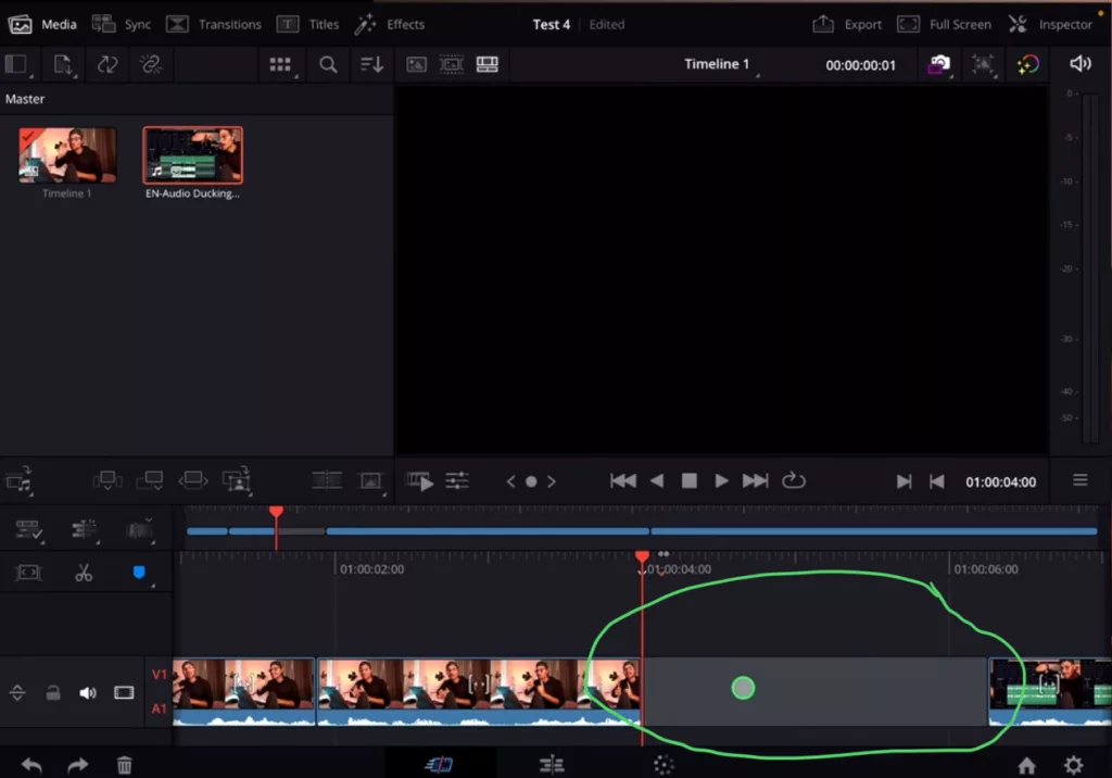 When the magnetic Timeline is turned off and we delete a clip, we will get a gap, like in the Edit Page.