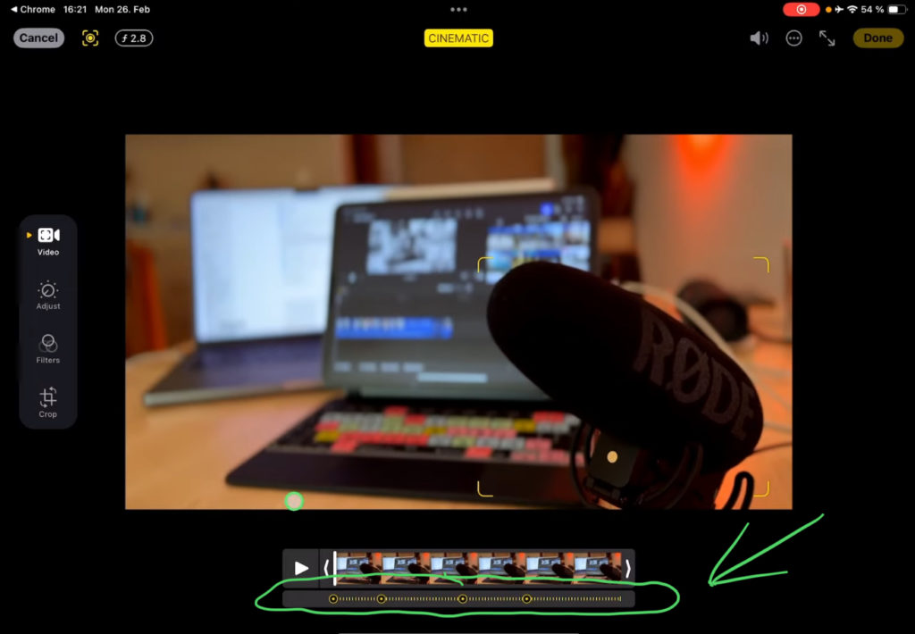 And when we edit the Video we also see the Focal Points that we can edit aswell.