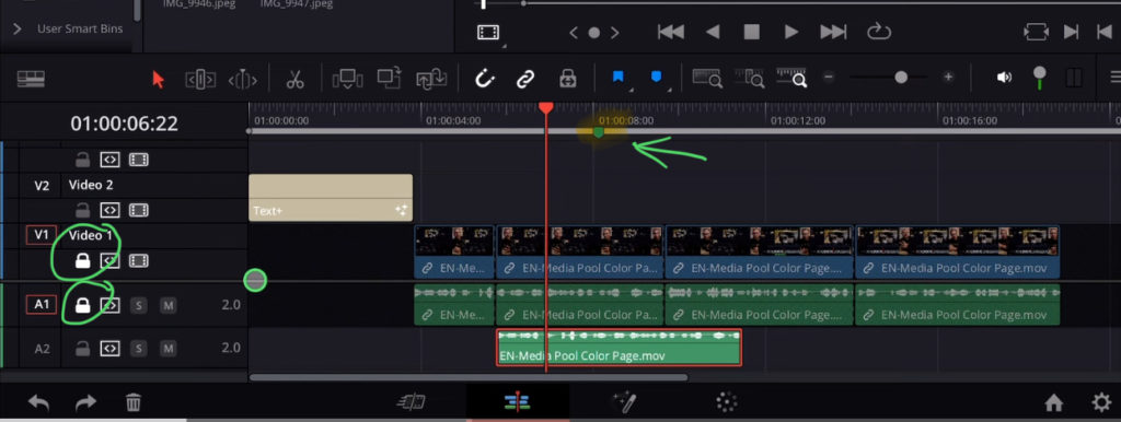 In this example we have a timeline Marker in blue. We also lock Visual and Audio Track 1. Because we want to do a Ripple Delete without touching the Track 1.