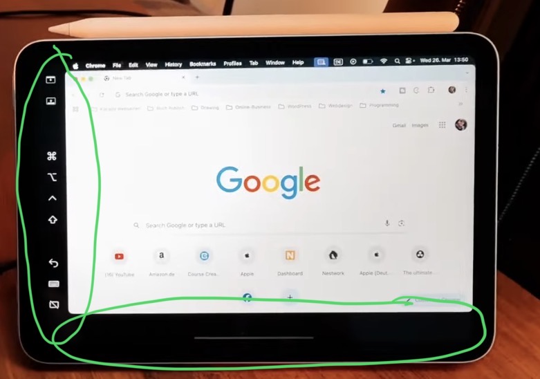 When you use Sidecar by default you also get two Sidebars. One on the left and one on the bottom. These can be helpful when you use the iPad as an input device. But if you use the iPad just as a second Screen this takes away screen space.