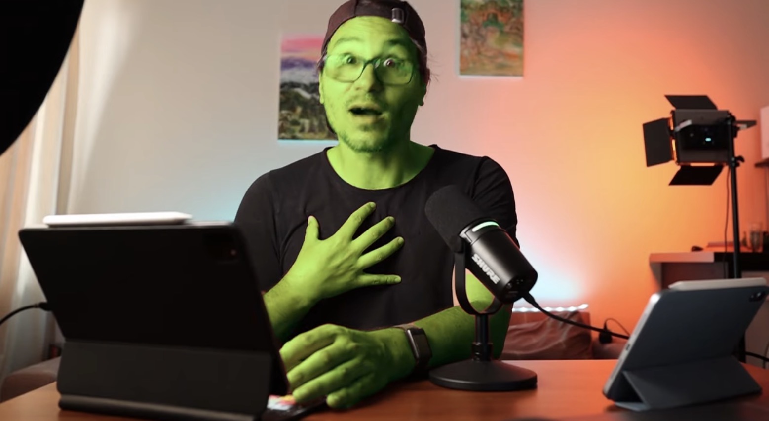 This is a very fast way to change the color of subjects and cloths.