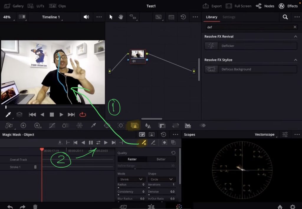 Auf der Color Page öffnest du Magic Mask und zeichnest mit dem Apple Pencil über dein Motiv, um eine Maske zu erstellen. Dann trackst du vorwärts und rückwärts.