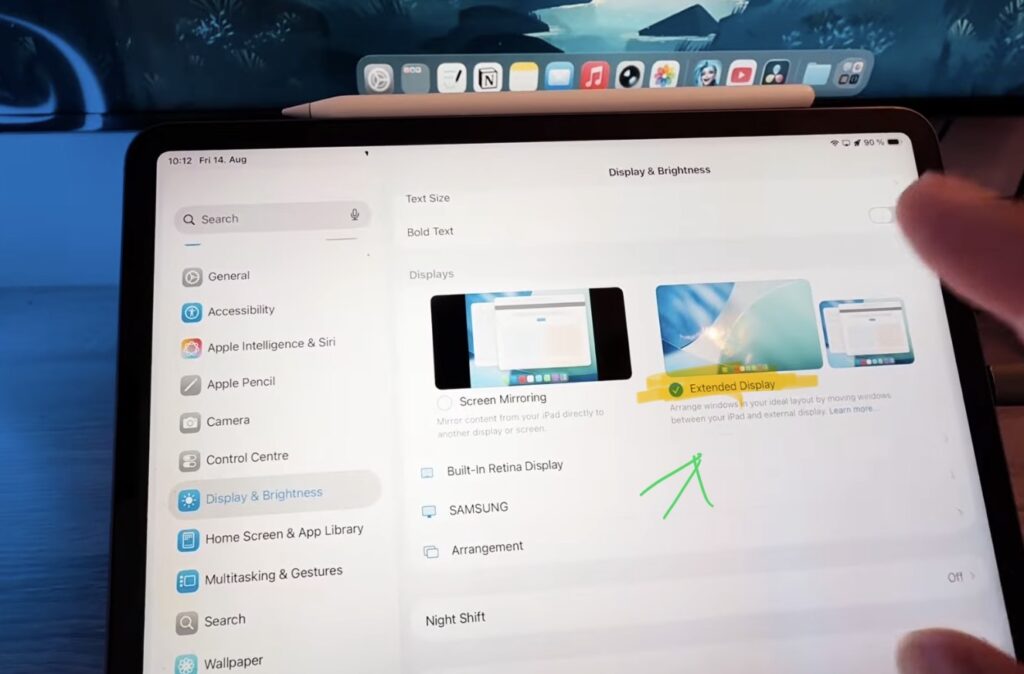 In the Display settings switch from Screen Mirroring to Extended Display. On the iPad Pro this works, the iPad mini only offers mirroring.