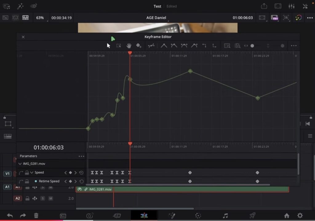 Grab the corner of the window to resize it (this is easier with the Apple Pencil).
